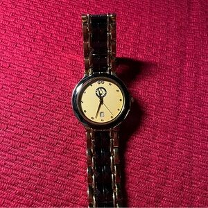 Sophisticated Gold and Black Women's Watch